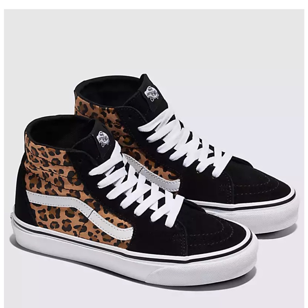 NWT- Sk8-Hi Tapered Shoe black and cheetah